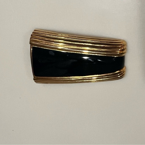 St. John Knit Accessories - St. John Knit Black & Gold Vintage Belt Buckle Clip